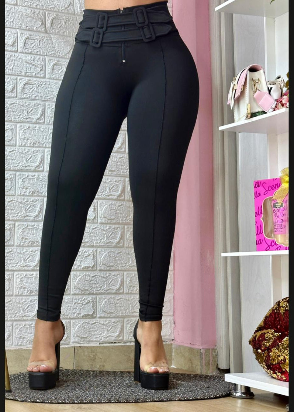 Leggins Hebilla Forrada 🍑 y Control de Abdomen + Pago Contra Entrega y Envió Gratis🚚
