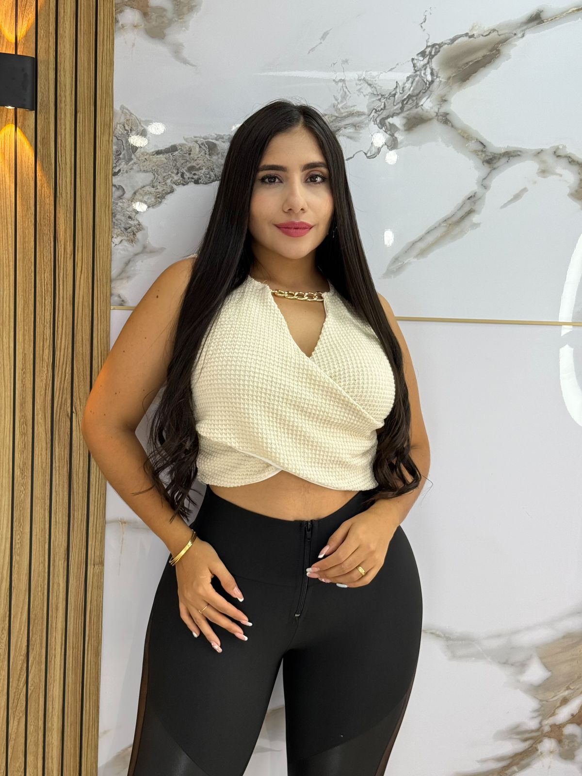 👄 Leggins  Suplex Travers Levanta Cola 🍑 + TOP de obsequio 🎁 y Envío Gratis🚚