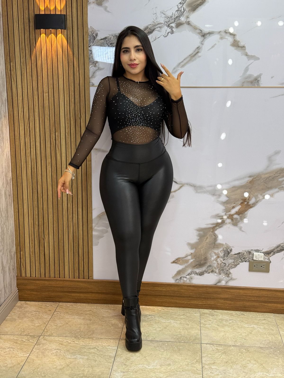 Body Maya Pedrería Negro 🌸 sensual y elegante + Top de Obsequio 🎁 y Envió Gratis 🌸🚚